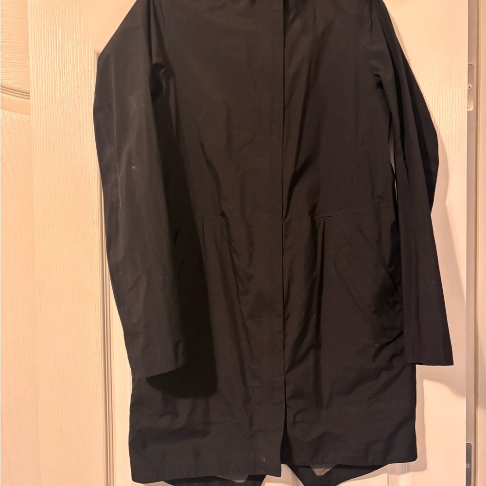 lululemon athletica rain jacket